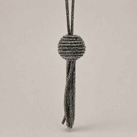 Charm Bola