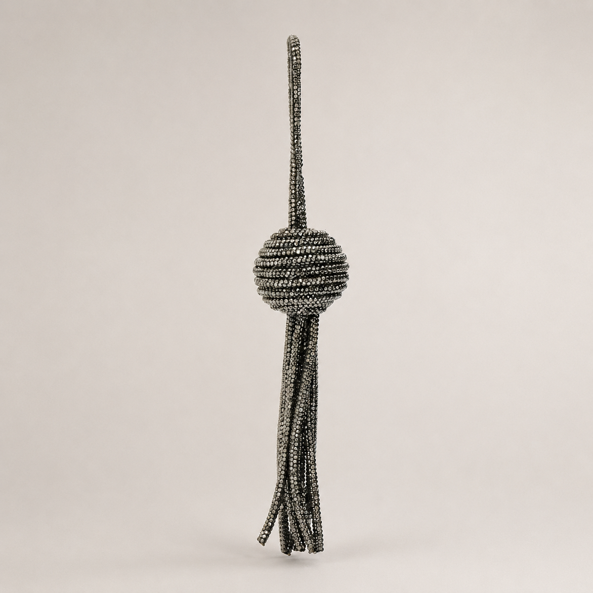 Charm Bola